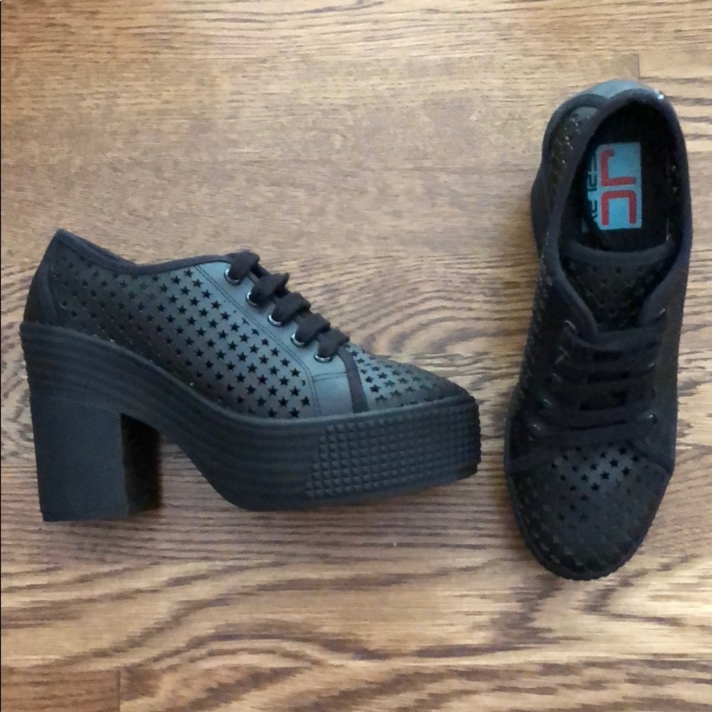 Star cut out Jeffrey Campbell’s